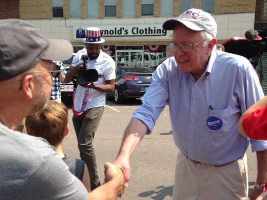 Bernie Sanders in Iowa (Photo: Kevin Hardy/The Register)